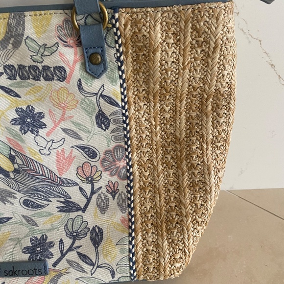 Sakroots Bird Meadow Straw Tote Shoulder Bag - Picture 6 of 9